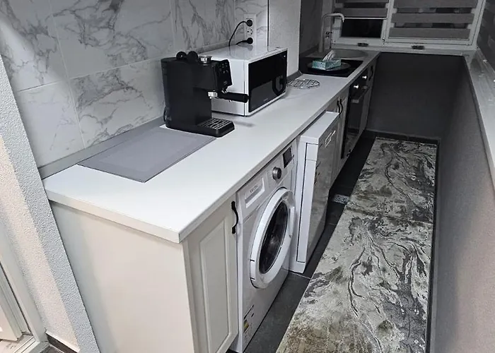 Apartman New World Militari Grand 3 *